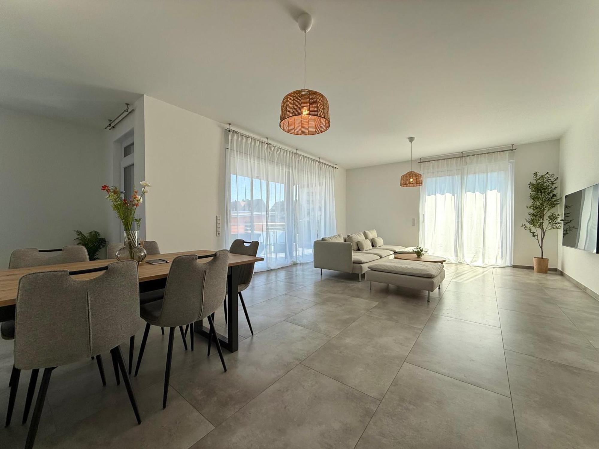 Luxus Penthouse - 170qm - Terasse - Zentral - Mallibase Apartment
